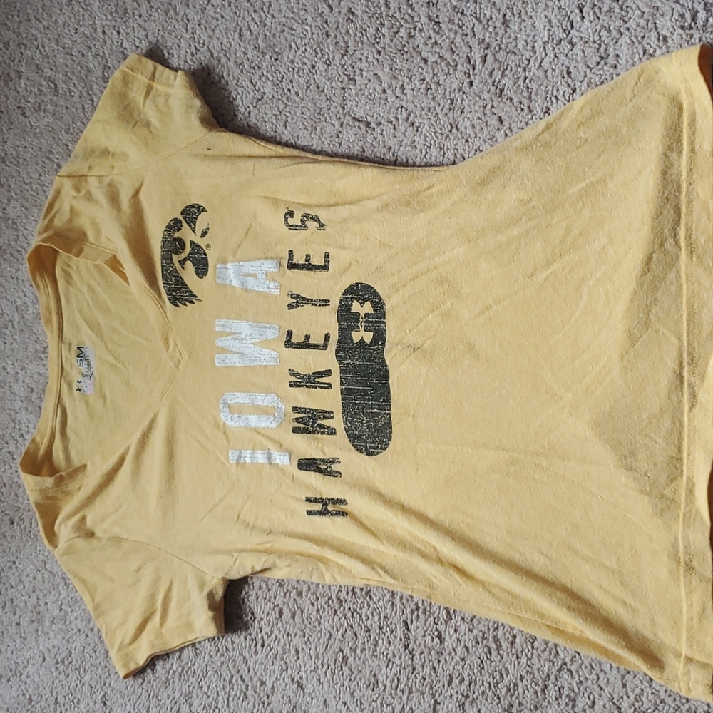 Iowa hawkeye t shirt